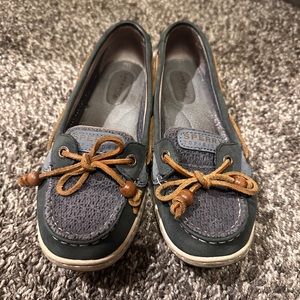 Sperry Women’s Size 6